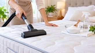 Cách làm sạch đệm tại nhà: Làm đúng cách để đệm sạch, thơm mà không bị ẩm mốc