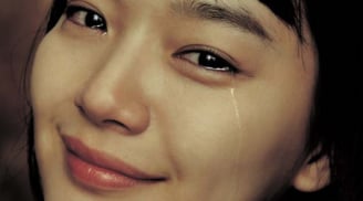 7 điều con trai nên làm khi bạn gái khóc