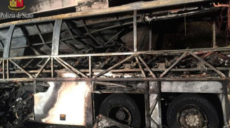 Xe buýt chở học sinh bất ngờ bốc cháy, hơn chục học sinh thiệt mạng