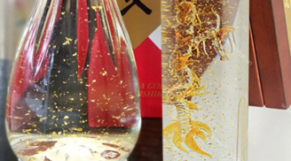 Tết 2017: Bánh phủ vàng, rượu vảy vàng được đại gia Việt tranh nhau đặt mua dù 'giá đắt cắt cổ'