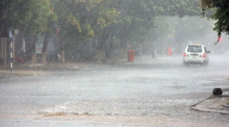 Bão số 6 suy yếu thành áp thấp nhiệt đới, Bắc Bộ mưa như trút nước 2 ngày tới