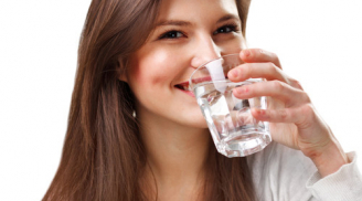 3 thời điểm uống nước tốt hơn cả uống nhân sâm