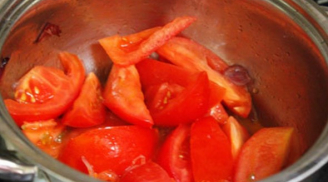 Điều cấm kỵ khi chế biến cà chua bà nội trợ không biết sẽ mang độc cho cả nhà