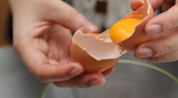 Nấu canh bị mặn đừng vội đổ thêm nước: Đây là cách để canh vừa ăn, tăng chất bổ