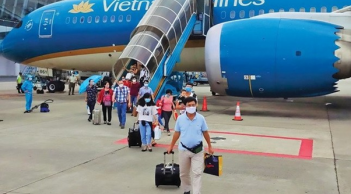 5 sai lầm khi đặt vé máy bay Tết khiến bạn lỡ chuyến đoàn viên