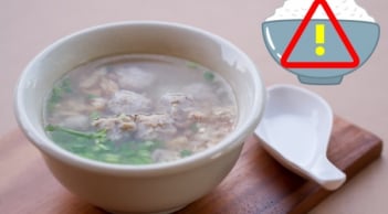 Có nên ăn cơm cùng nước canh không?