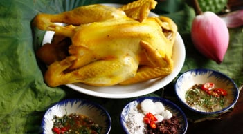 Cách luộc gà thịt chín đều, da vàng giòn không nứt