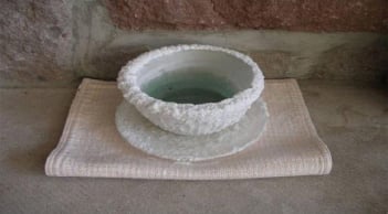 Đặt bát nước này vào góc nhà, tiền tài đua nhau tụ lại