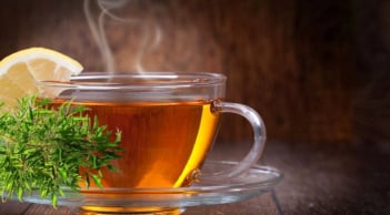 5 người không nên uống nước đinh lăng