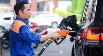 Nóng: Giá xăng giảm gần 4.000 đồng/lít, thị trường đảo chiều bất ngờ