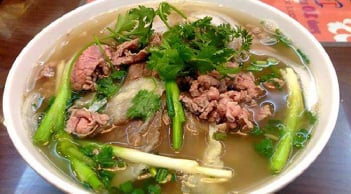 Cách nấu phở bò ngon tại nhà