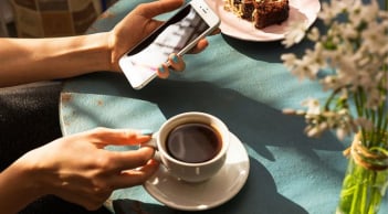 3 người không được uống cà phê rước thêm bệnh