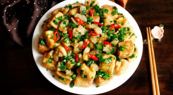 Cách làm đậu tẩm hành ngấm đều vị, thơm ngon
