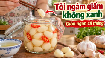 Cách làm tỏi ngâm giấm không đổi màu xanh, giòn ngon cả tháng