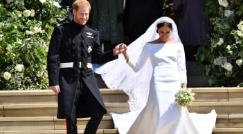Những điều chưa tiết lộ về váy cưới của Công nương Meghan Markle