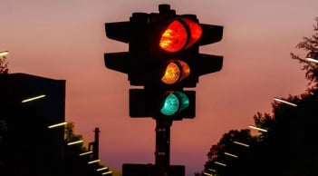 Từ 01/01/2025: Sửa đổi quy định về tín hiệu đèn giao thông người dân cần biết