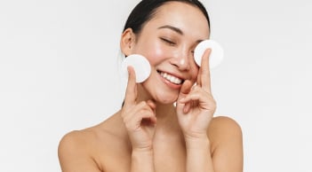5 món dưỡng da mà bạn nên loại bỏ ngay để bảo vệ sức khỏe làn da
