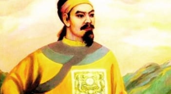 Dòng họ nào trong lịch sử Việt Nam có 31 người làm vua, trị vì đất nước 390 năm?
