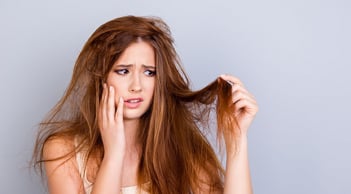 10 cách dưỡng tóc không bị khô xơ, chẻ ngọn tại nhà
