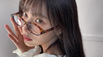 Mẹo chọn gọng kính phù hợp với từng dáng mặt giúp nàng xinh như gái Hàn