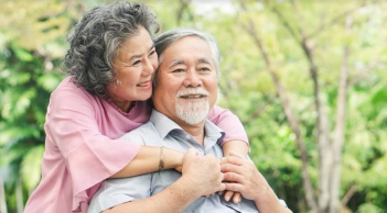 Về già cô đơn, bạn đời mất sớm: Dựa vào 4 người này để sống an yên, không tủi phận