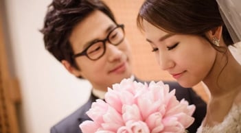 Về già, nằm trên giường bệnh mới nhận ra: Chỉ có 3 người này thật sự thân thiết với ta