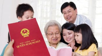 Sớm sang tên Sổ Đỏ cho con, cha mẹ già cay đắng sống trong nước mắt, làm 1 Điều này tốt cho cả hai