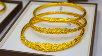 Giá vàng 8/5 vọt lên 122 triệu đồng/lượng: Cơ hội đầu tư hay rủi ro ngắn hạn?