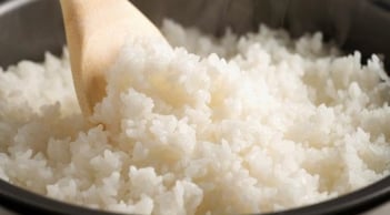 Thực hư, không ăn cơm và mì có thể giúp giảm cân nhanh chóng?