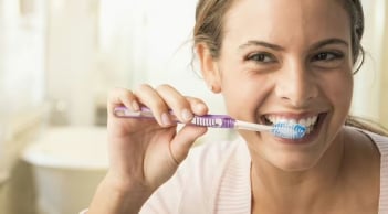 Cảnh báo thói quen đánh răng tai hại đang âm thầm huỷ hoại sức khỏe mà ai cũng mắc phải