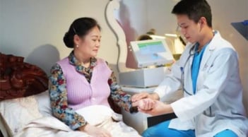Tin vui, kể từ 1/7/2025: Khám bệnh tại nhà, vượt tuyến vẫn được Bảo hiểm y tế chi trả 100%