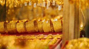 Bảng giá vàng 9999 24K 18K SJC DOJI PNJ hôm nay 2/6/2025