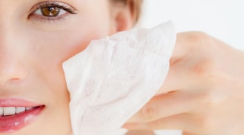 10 cách tẩy trang tự nhiên trước khi đi ngủ đơn giản, giúp da sạch sâu