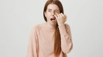 4 lý do khiến bạn cần bỏ ngay thói quen ngoáy mũi nếu không muốn nhận hậu quả nghiêm trọng