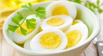 Ăn 2 quả trứng luộc mỗi ngày giúp giảm cân hiệu quả như thế nào?