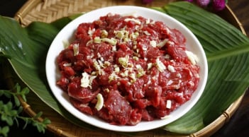 Ướp thịt bò xào tỏi mềm thơm, đậm vị, hết hôi chỉ cần dùng 1 loại gia vị