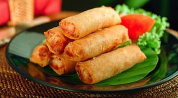Cách làm nem hải sản ngon tại nhà: Nắm lấy để dùng khi cần thiết