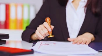 Kể từ 01/7/2025, người dân đi công chứng phải chụp ảnh cùng công chứng viên?