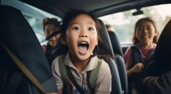 Từ 1/1/2026, cho trẻ ngồi ghế trước ô tô sẽ bị phạt tiền, đúng không?