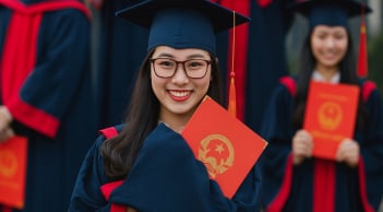 “Ngành học vàng” được Quốc hội chốt lương cao nhất: Điểm chuẩn chạm 9 – 10, từng thiếu hơn 100.000 nhân lực