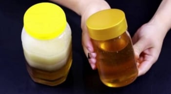 Cách nhận biết mật ong thật giả cực chuẩn chỉ bằng cách lật ngược chai – Phát hiện ngay, không lo mua nhầm!