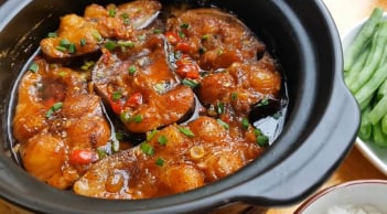 Kho cá chỉ bỏ mắm và tương thôi chưa đúng: Thả thêm loại nước này vào, cá chắc thịt hết sạch mùi tanh