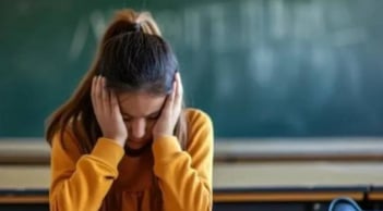 6 hành vi hạ thấp phẩm giá con người khiến bạn đánh mất chính mình