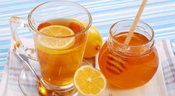 Nước chanh mật ong mang lại nhiều lợi ích cho cơ thể nhưng có 6 nhóm người không nên uống