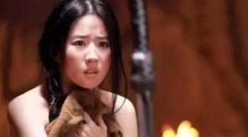 Bí mật ít ai ngờ: Cách binh sĩ thời xưa giải quyết nhu cầu sinh lý khiến nhiều người đỏ mặt