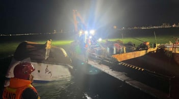 Cập nhật thương vong vụ lật tàu Vịnh Hạ Long tới 20h hôm nay: 7 người tử vong, 1 trẻ nhỏ được cứu sống