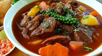 Cách nấu bò hầm tiêu ngon