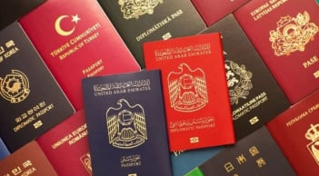 Top 10 Hộ chiếu 'quyền lực' nhất thế giới, công dân được hưởng điều gì từ điều đó?