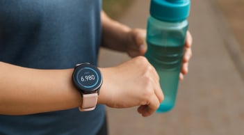 Đi bộ bao nhiêu bước mỗi ngày là đủ để sống lâu? Khoa học đã có câu trả lời bất ngờ