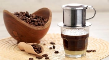 Uống cà phê giúp tỉnh táo, tập trung nhưng có 6 nhóm người nên tránh xa